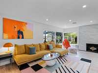 House 2708988737