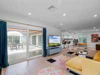 House 2708988739