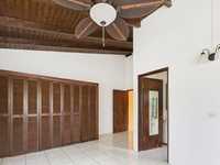 House 2711862541