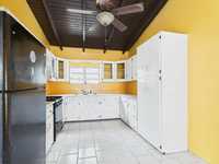 House 2711862506