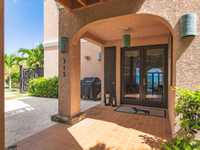 House 2715196814