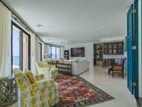 House 2715197211