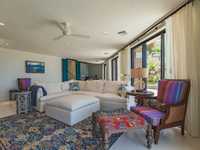 House 2715197284