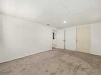 House 2716981227