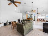 House 2735482077