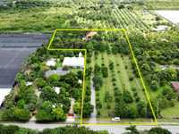 House 2735482002