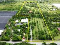 House 2735482495