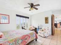 House 2735756995