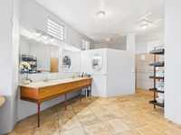 House 2735757062