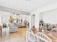 House 2735757289