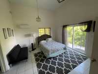 House 2933106458