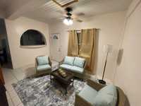 House 2933106558