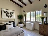 House 2933106377