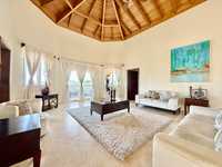 House 2737438624