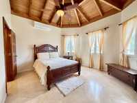 House 2737438879