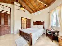 House 2737438899