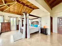 House 2737438955