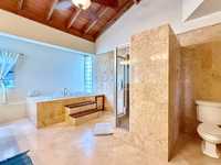 House 2737439104