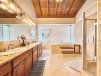 House 2737439112