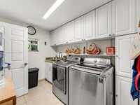 House 2744301225