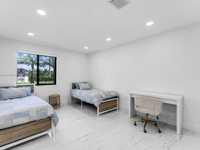 House 2740932947