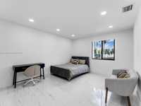 House 2740932951