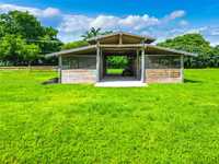 House 2740932962
