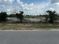 House 2745994940