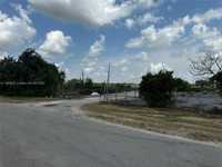 House 2745995026