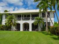 House 2750798743