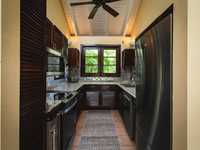 House 2750799281