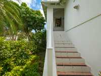 House 2750798896
