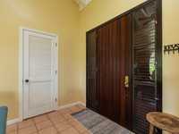 House 2750798924
