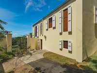 House 2755277570