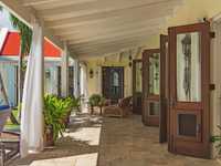 House 2755276247
