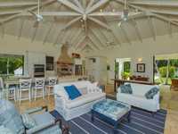 House 2755276383