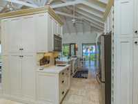 House 2755276726