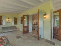 House 2755276843