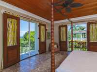 House 2755276921
