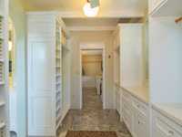House 2755277045