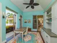 House 2755277086