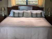 House 2812146560