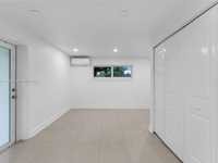 House 2771759695