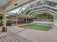 House 2792710732
