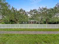 House 2792710733