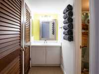 House 2957939670
