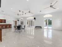 House 2775724511