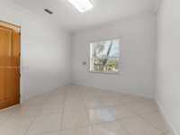 House 2775724517