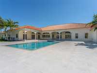 House 2775724587