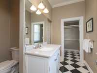 House 2778492560